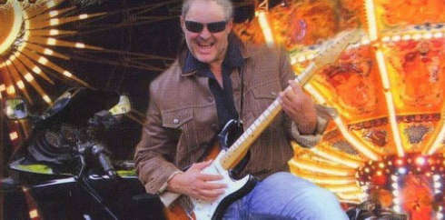 Frank Lindner mit Gitarre